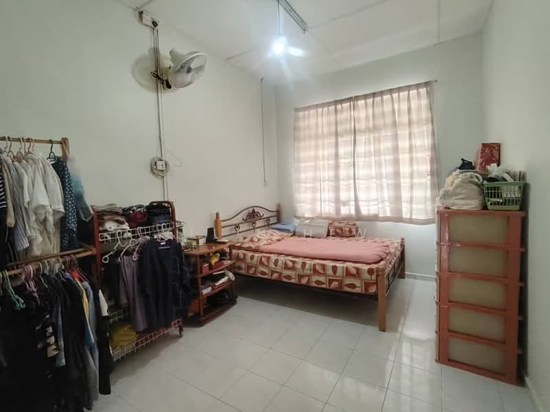 Rumah Teres 1 Tingkat untuk Dijual di Kota Masai (Pasir Gudang) - Ellin Hew - Bedroom - PropertyGuru.com.my