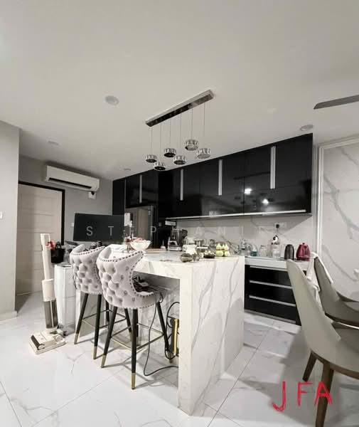 2-storey Terraced House for Sale in Klang (Selangor) - Stephanie Quek - Kitchen - PropertyGuru.com.my