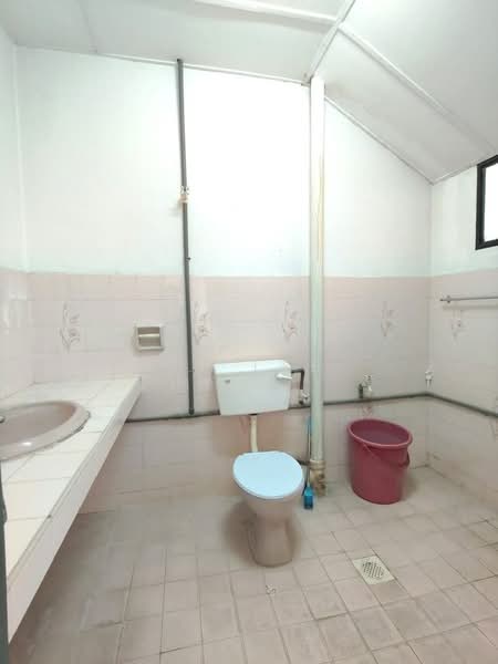 Rumah Teres 2 Tingkat untuk Dijual di Ipoh (Perak) - CY Lee - Bathroom - PropertyGuru.com.my