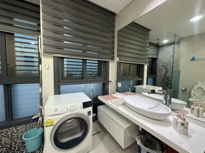 Service Residence for Rent at Vogue Suites One - Shi Hui - Bathroom - PropertyGuru.com.my