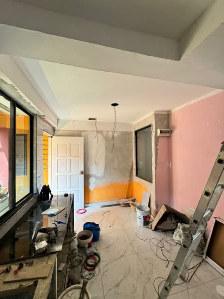 Rumah Flat untuk Dijual di Flat Temenggong - Serene Tan - Interior - PropertyGuru.com.my