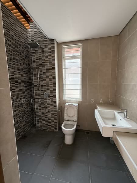 Bungalow for Sale in Subang Heights (Subang Jaya) - Desmond Gan - Bathroom - PropertyGuru.com.my