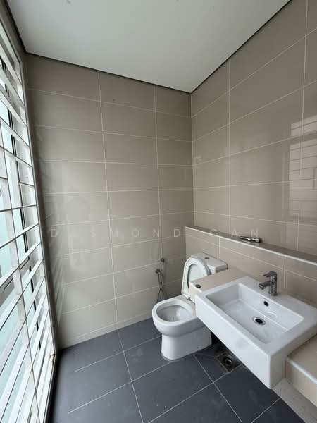 Bungalow for Sale in Subang Heights (Subang Jaya) - Desmond Gan - Bathroom - PropertyGuru.com.my
