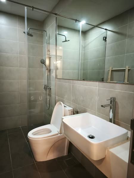 Service Residence for Rent at KL Gateway Premium Residences - Sujatha M - Bathroom - PropertyGuru.com.my