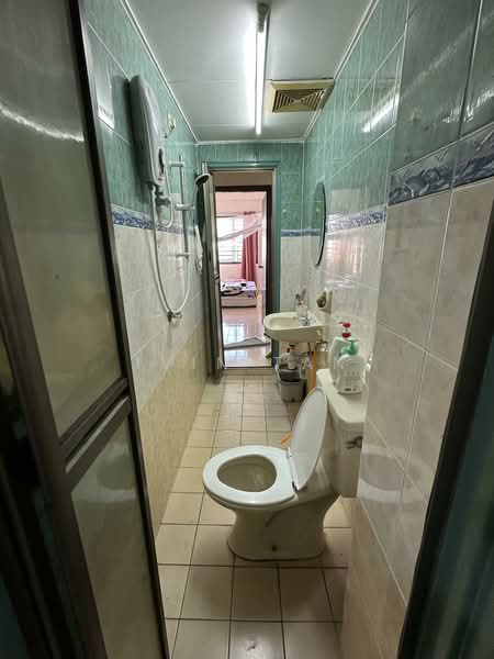 Bayu Puteri 3 untuk Untuk Disewa - RM 1,700 /bulan, Apr 2026 - Bathroom - PropertyGuru.com.my