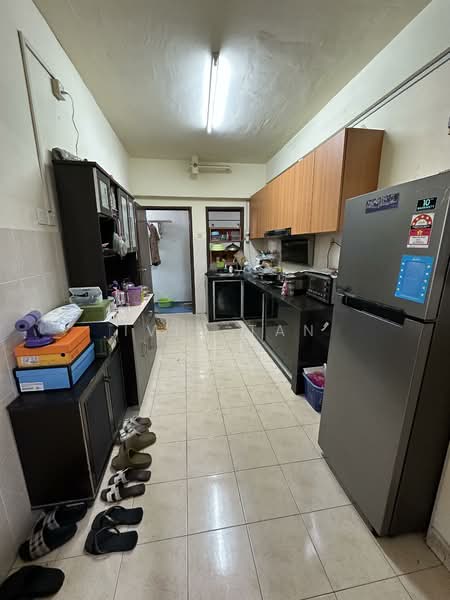 Bayu Puteri 3 untuk Untuk Disewa - RM 1,700 /bulan, Apr 2026 - Kitchen - PropertyGuru.com.my