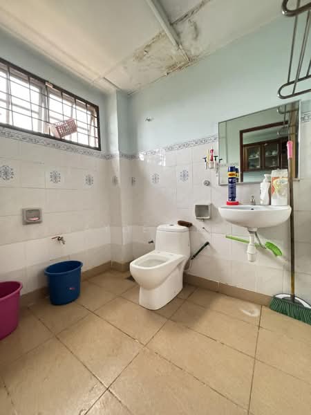 2.5-storey Terraced House for Sale in Puchong (Selangor) - Jayden Lee - Bathroom - PropertyGuru.com.my