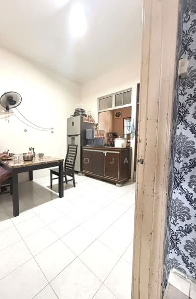 Semi-Detached House for Sale in Taman Pelangi Indah (Ulu Tiram) - Kino Jaw - Dining Room - PropertyGuru.com.my