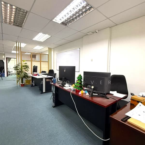 Shop / Office for Sale in Puchong (Selangor) - Mak Oliver - Interior - PropertyGuru.com.my