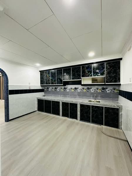 1-storey Terraced House for Sale in Taman Universiti (Skudai) - Melinda Ee - Kitchen - PropertyGuru.com.my