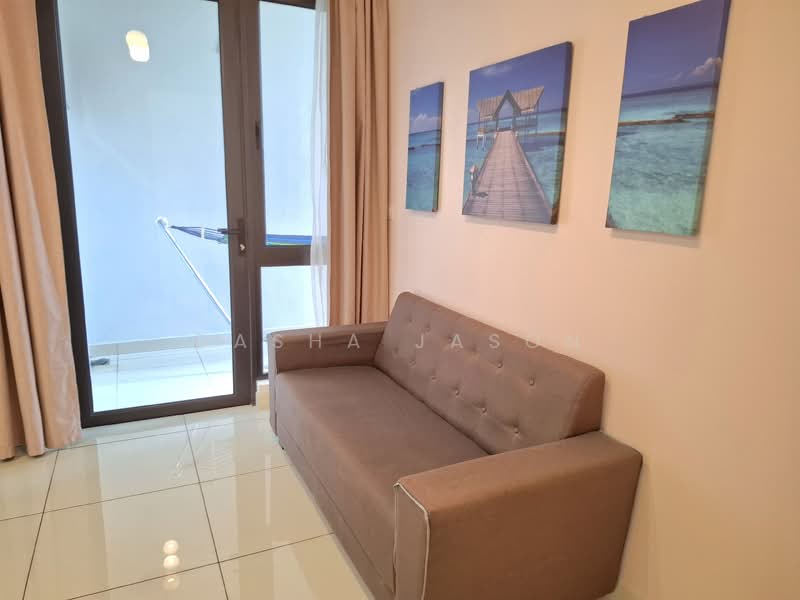 Townhouse for Rent in Puchong (Selangor) - Dasha Jason - Living Room - PropertyGuru.com.my