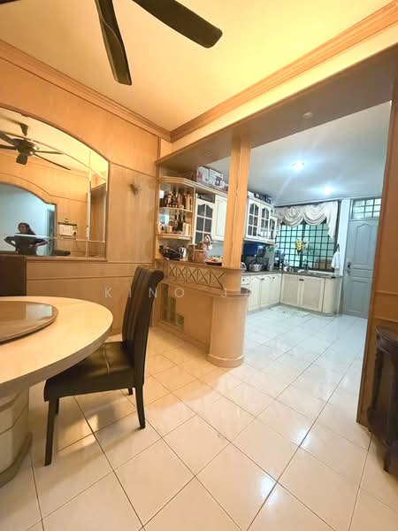 Rumah Berkembar untuk Dijual di Taman Molek (Johor Bahru) - Kino Jaw - Kitchen - PropertyGuru.com.my