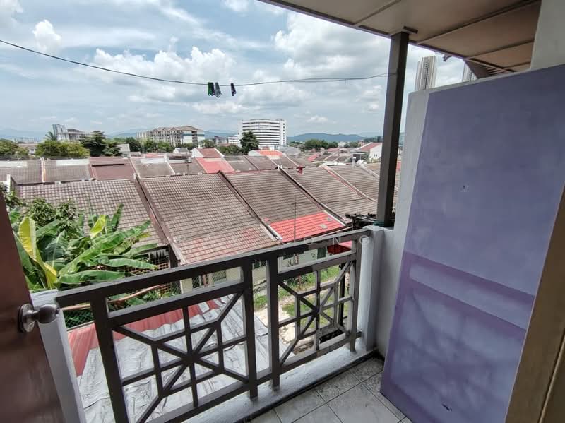 Perdana Villa untuk Untuk Dijual - RM 200,000, Apr 2026 - Balcony - PropertyGuru.com.my