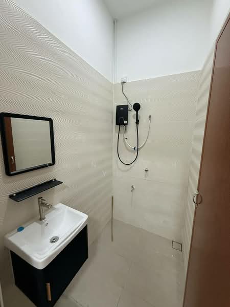 2-storey Terraced House for Sale in Setia Tropika (Johor Bahru) - Chen Shieh Yu - Bathroom - PropertyGuru.com.my