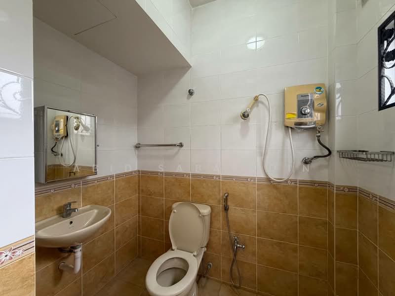 2-storey Terraced House for Sale in Wangsa Melawati (Wangsa Maju) - Abid Sabarudin - Bathroom - PropertyGuru.com.my
