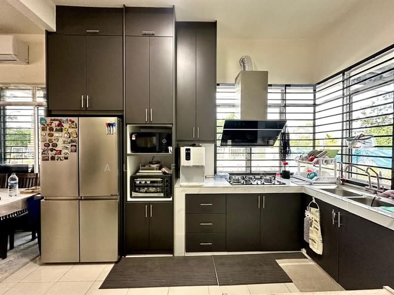 Rumah Teres 2 Tingkat untuk Dijual di Puncak Alam (Selangor) - Aliff Iqbal - PropertyGuru.com.my