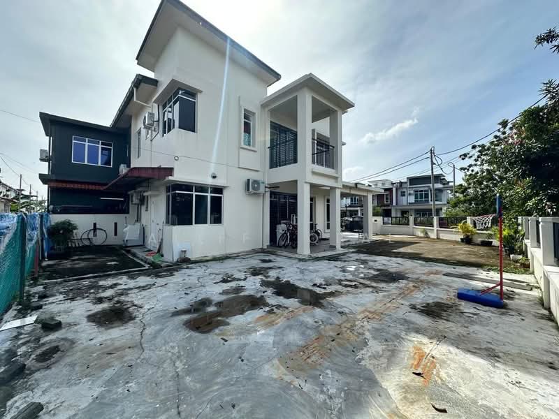 Rumah Teres 2 Tingkat untuk Dijual di Puncak Alam (Selangor) - Aliff Iqbal - PropertyGuru.com.my