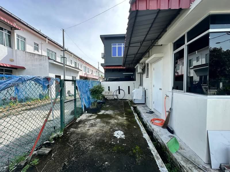 Rumah Teres 2 Tingkat untuk Dijual di Puncak Alam (Selangor) - Aliff Iqbal - PropertyGuru.com.my