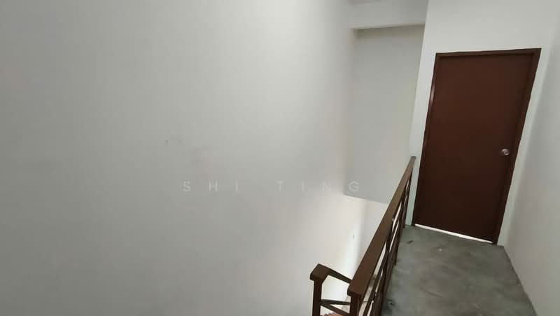Rumah Teres 2 Tingkat untuk Dijual di Taman Scientex Pasir Gudang (Pasir Gudang) - Shi Ting - Corridor - PropertyGuru.com.my