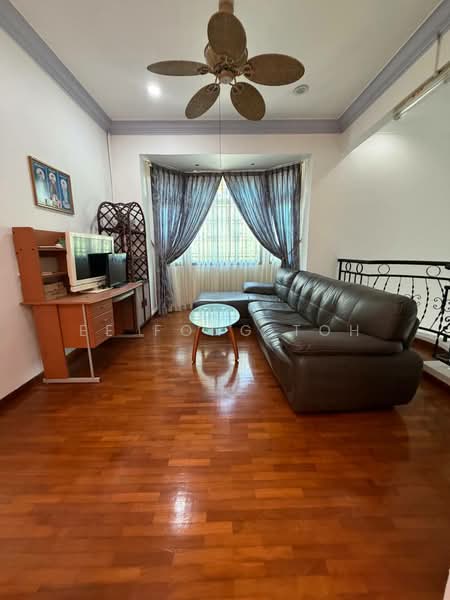 2-storey Terraced House for Sale in Taman Perling (Perling) - Ee Fong Toh - Living Room - PropertyGuru.com.my