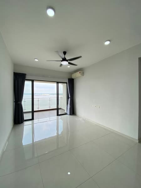 Condominium for Rent at Bay Point @ Country Garden Danga Bay - Beverly Chong - Balcony - PropertyGuru.com.my