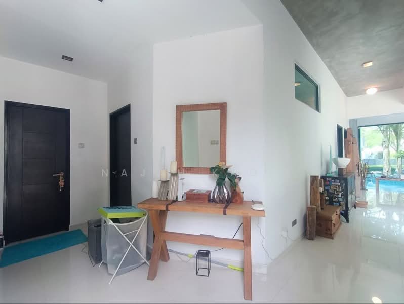 Bungalow for Sale in Cyberjaya (Selangor) - Najah Kadir - Entrance - PropertyGuru.com.my