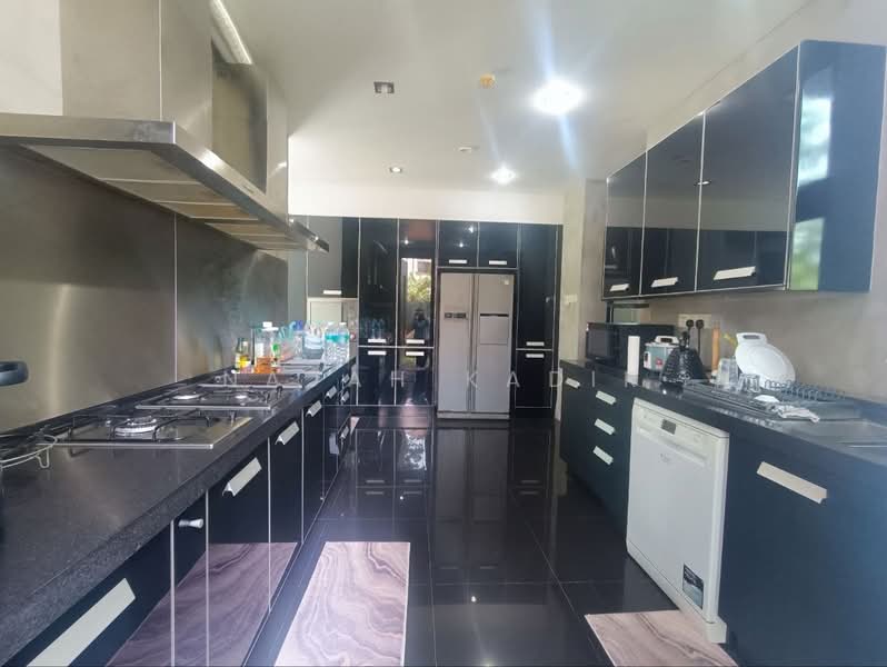 Bungalow for Sale in Cyberjaya (Selangor) - Najah Kadir - Kitchen - PropertyGuru.com.my