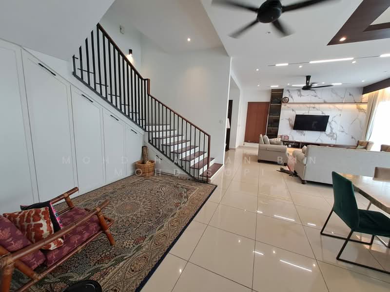 Semi-Detached House for Sale in Elmina (Shah Alam) - Mohd Hazlan bin Mohd Sopi - Living Room - PropertyGuru.com.my