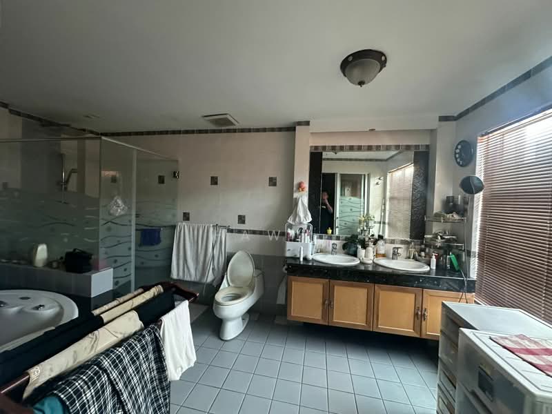 Bungalow for Sale in Taman Bukit Tiara (Cheras) - Haw . - Bathroom - PropertyGuru.com.my