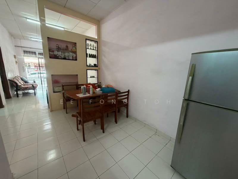 Rumah Teres 1 Tingkat untuk Dijual di Kangkar Pulai (Skudai) - Ee Fong Toh - Living Room - PropertyGuru.com.my