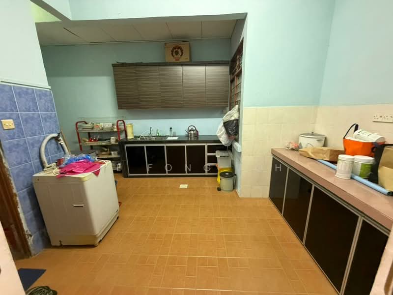 Rumah Teres 1 Tingkat untuk Dijual di Kangkar Pulai (Skudai) - Ee Fong Toh - Kitchen - PropertyGuru.com.my