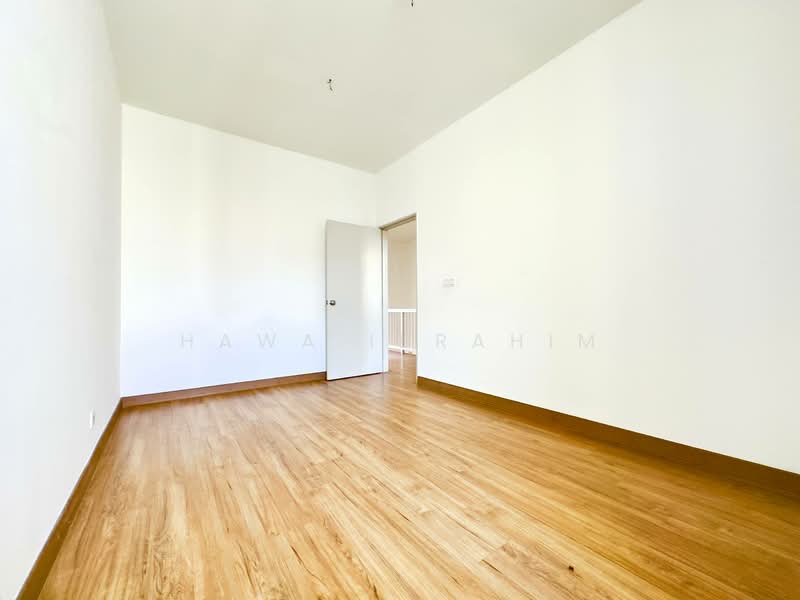 Laman Mawar Kota Seriemas Nilai untuk Untuk Dijual - RM 490,000, Apr 2026 - PropertyGuru.com.my