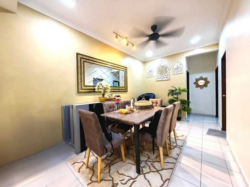 Townhouse for Sale in Senai (Johor) - Amir Faris Rusli - Dining Room - PropertyGuru.com.my