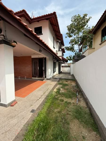 Semi-Detached House for Sale in Taman Perling (Perling) - Ee Fong Toh - Exterior - PropertyGuru.com.my