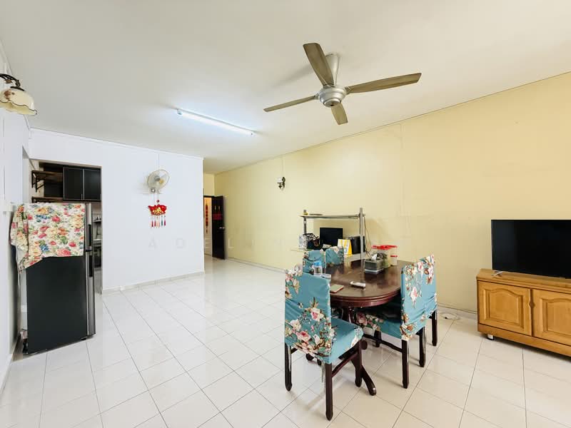 Kondominium untuk Disewa di Desa Permai - Adeline Teh - Living Room - PropertyGuru.com.my