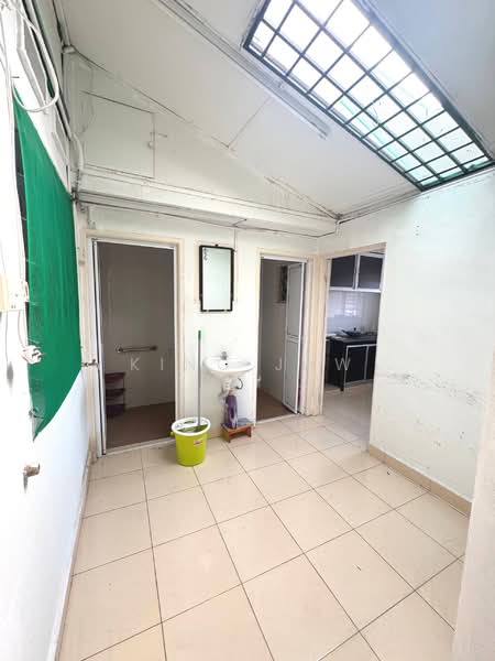 1-storey Terraced House for Sale in Taman Century (Johor Bahru) - Kino Jaw - Bathroom - PropertyGuru.com.my
