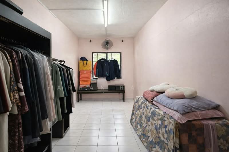 Pangsapuri untuk Dijual di saujana apartment - Farhan Rafael - Bedroom - PropertyGuru.com.my