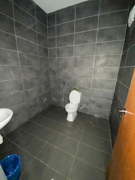 Kedai / Pejabat untuk Dijual di Seksyen 22 (Shah Alam) - Jack Lim - Bathroom - PropertyGuru.com.my