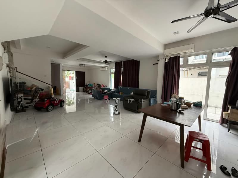 Bungalow for Sale in Setia Alam (Selangor) - Fauzi Abdullah - Living Room - PropertyGuru.com.my
