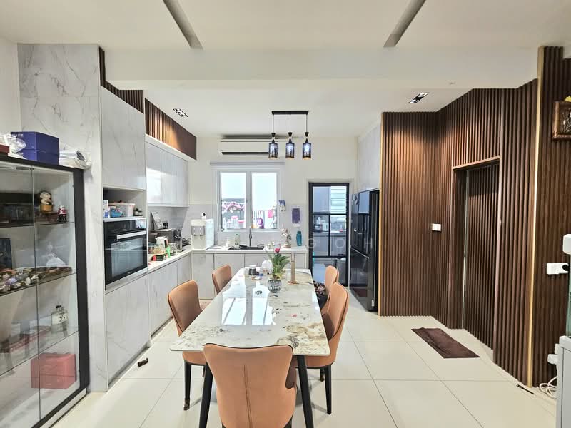 2-storey Terraced House for Sale in Bandar Rimbayu (Telok Panglima Garang) - Leon Goh - Kitchen - PropertyGuru.com.my