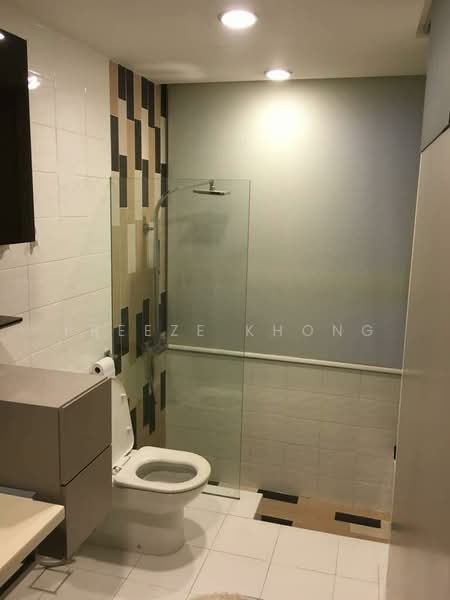Service Residence for Sale at Verve Suites - Freeze Khong - Bathroom - PropertyGuru.com.my
