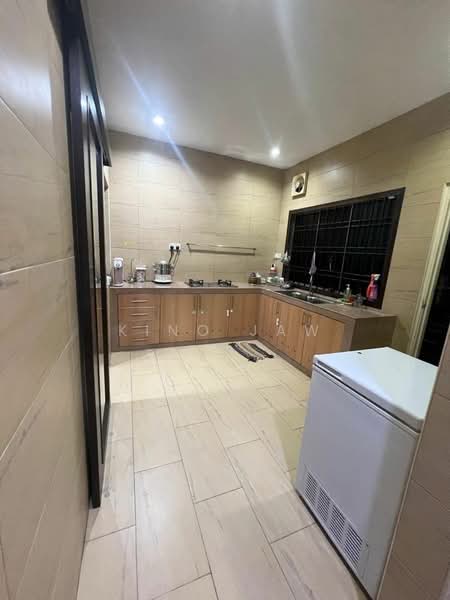 Rumah Teres 2 Tingkat untuk Dijual di Taman Setia Indah (Tebrau) - Kino Jaw - Kitchen - PropertyGuru.com.my