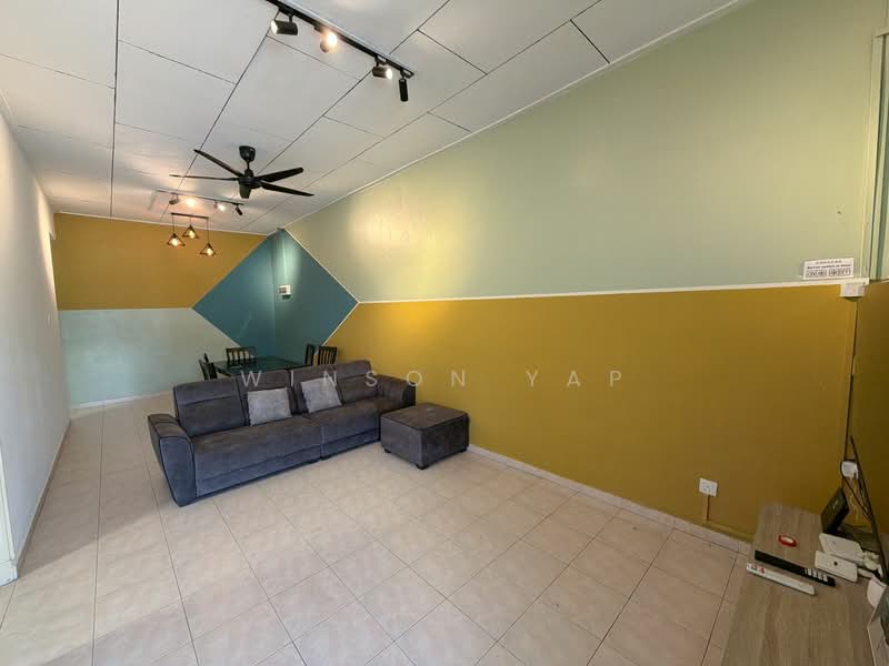 Rumah Teres 1 Tingkat untuk Disewa di Taman Daya (Johor Bahru) - Winson Yap - Living Room - PropertyGuru.com.my