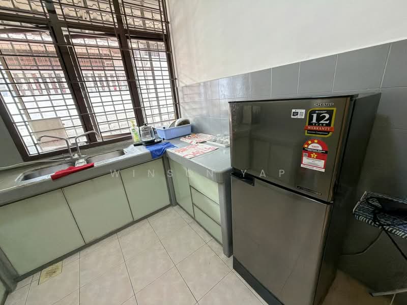 Rumah Teres 1 Tingkat untuk Disewa di Taman Daya (Johor Bahru) - Winson Yap - Kitchen - PropertyGuru.com.my