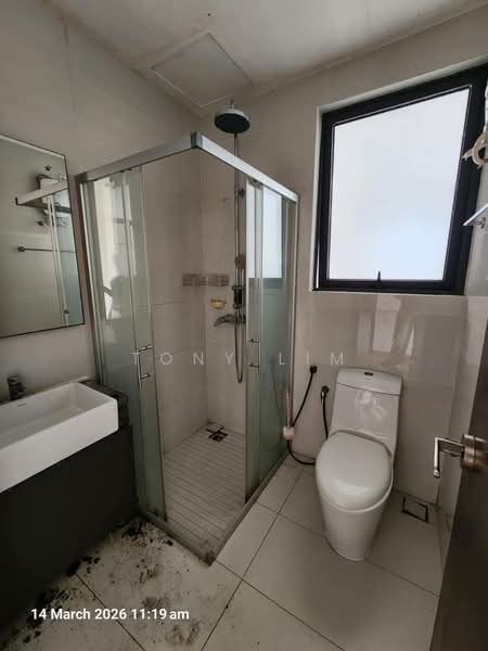Kondominium untuk Disewa di Amberside @ Country Garden Danga Bay - Tony Lim - Bathroom - PropertyGuru.com.my