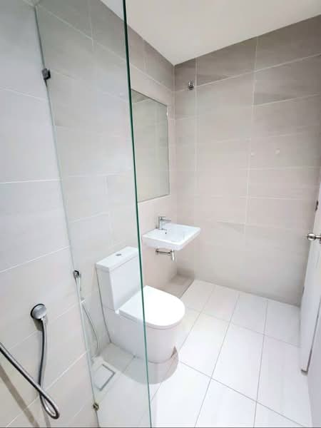 UNIO Residence untuk Untuk Disewa - RM 1,650 /bulan, Apr 2026 - Bathroom - PropertyGuru.com.my