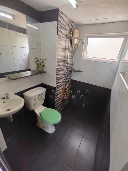 Apartment for Sale at SD Tiara Apartment - Raymond Chiang - Bathroom - PropertyGuru.com.my
