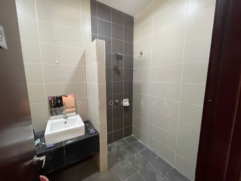 2-storey Terraced House for Sale in Rawang (Selangor) - Kelton Foo - Bathroom - PropertyGuru.com.my