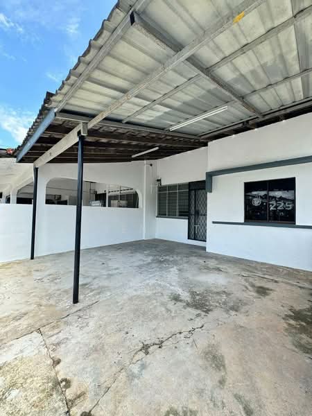Rumah Teres 1 Tingkat untuk Dijual di Johor Bahru (Johor) - Serene Tan - Exterior - PropertyGuru.com.my