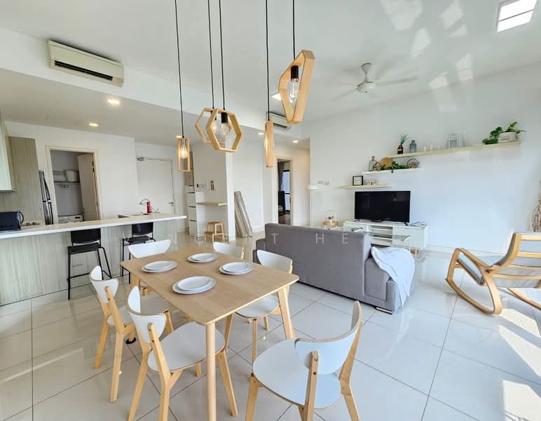 Servis Apartment untuk Disewa di Arnica @ Tropicana Gardens - Vincent Heng - Living Room - PropertyGuru.com.my